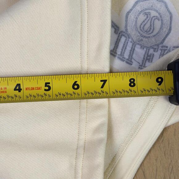 Lululemon Women's Large Scuba Mid-Rise Oversized Logo Shorts Buttercream NWT - Picture 8 of 8